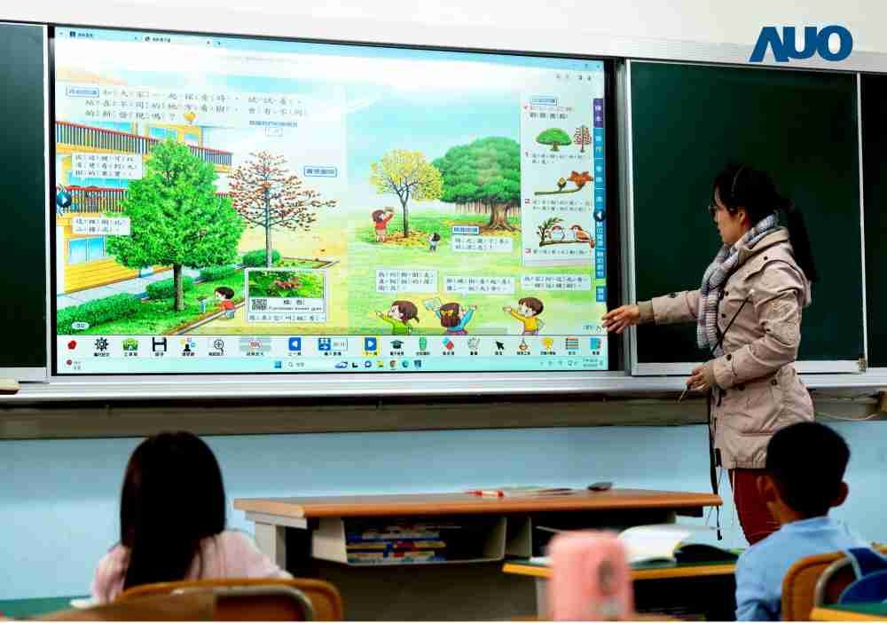 PA直营与达擎共同开发的〝远程设备管理系统〞，，，透过流畅的多功能安装模式、、、、直觉设计的整合操作接口，，可同时管理多部设备，，，，改善学校的设备管理痛点